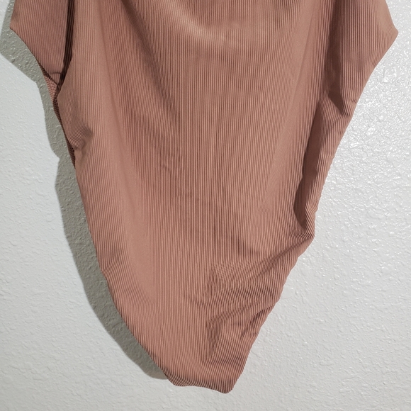 Good american 90's ribbed swimsuit - Picture 10 of 13